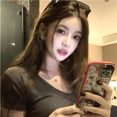 粉红火鹤的神秘凝视